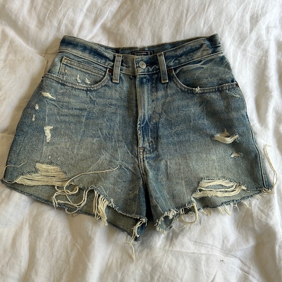 Natural High-Rise Shorts - Picture 1 of 4